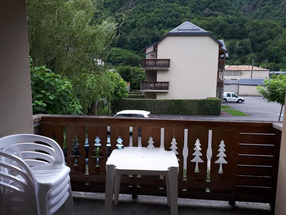 Apartment Appartement T3 - 5 Pers - Les Pics D Aran 3* Bagneres-de-Luchon France