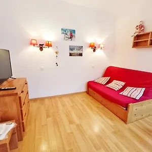 Appartement Le Bouquetin, Studio, Centre Luchon, Wifi, Casier A Skis, Ascenseur, 3 Personnes, Bagnères-de-Luchon